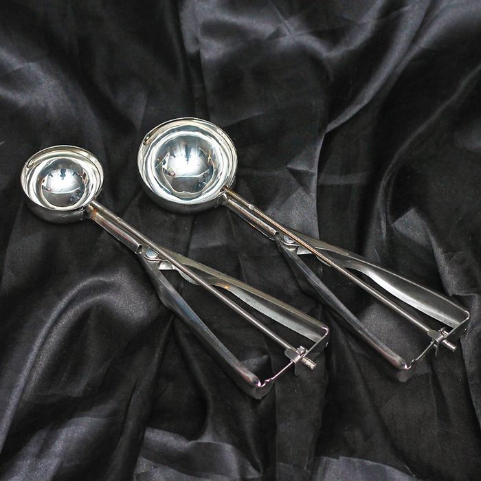 elegant stainless steel ice scooper
